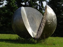 Viktor Stříbrný’s “Ocelový pomeranč” sculpture