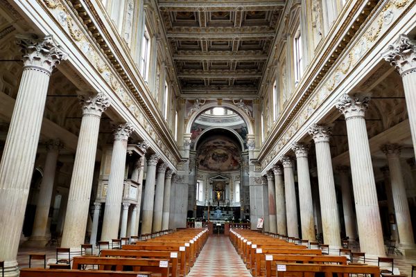 Mantua Cathedral (Cattedrale di San Pietro)